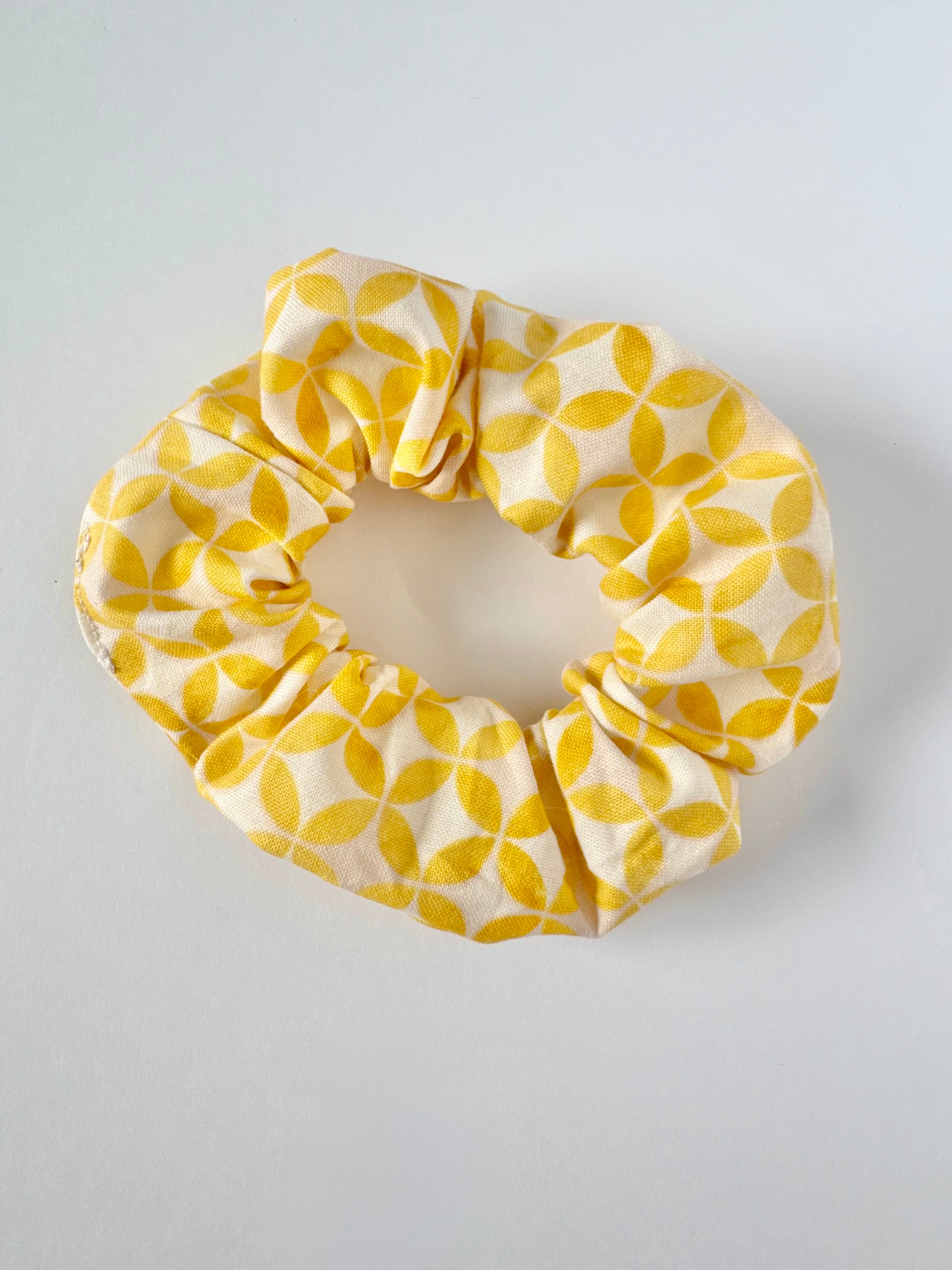 Shell Seeker - Hair Scrunchie 2