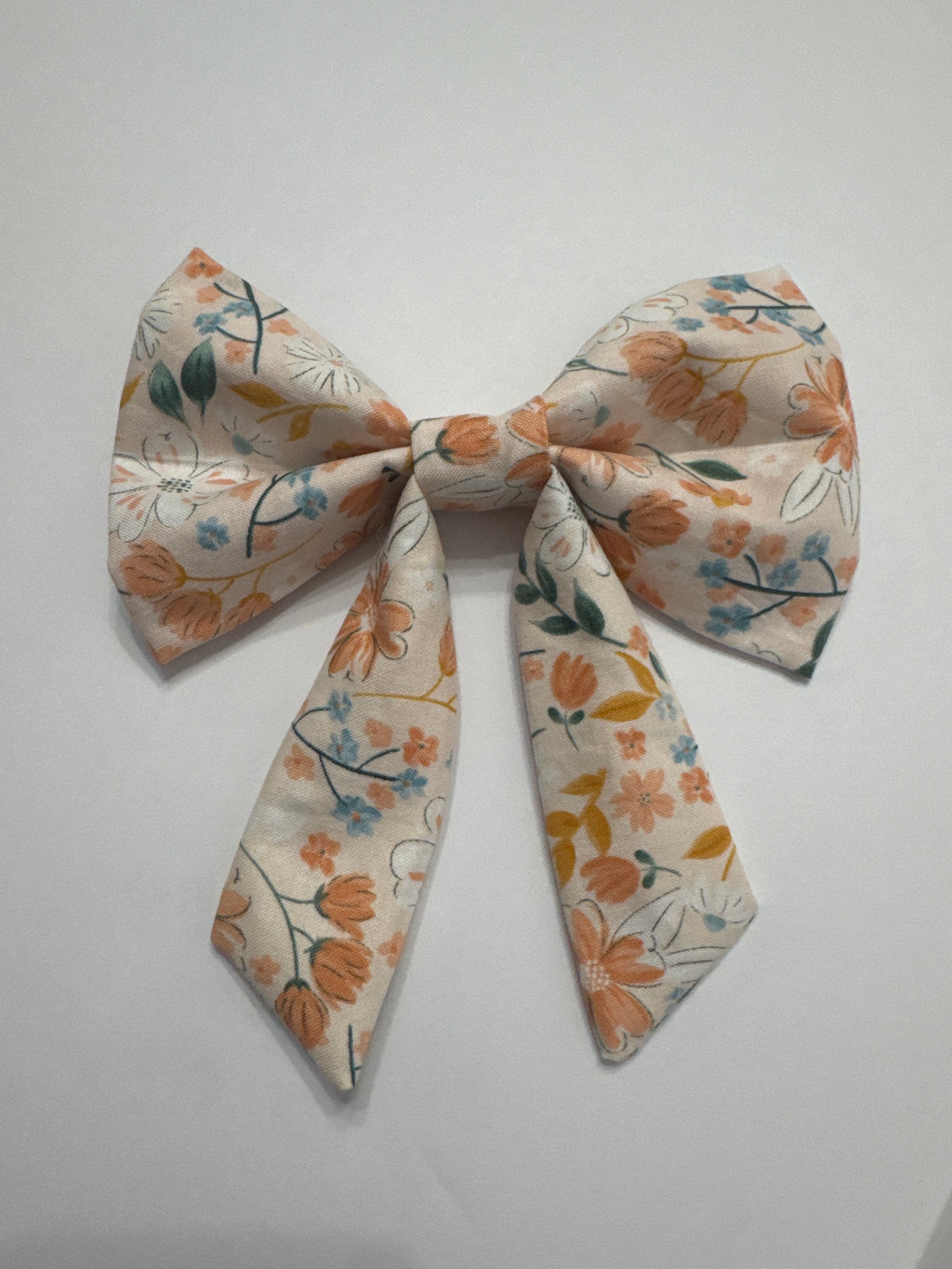 Buttercup Petals - Bow