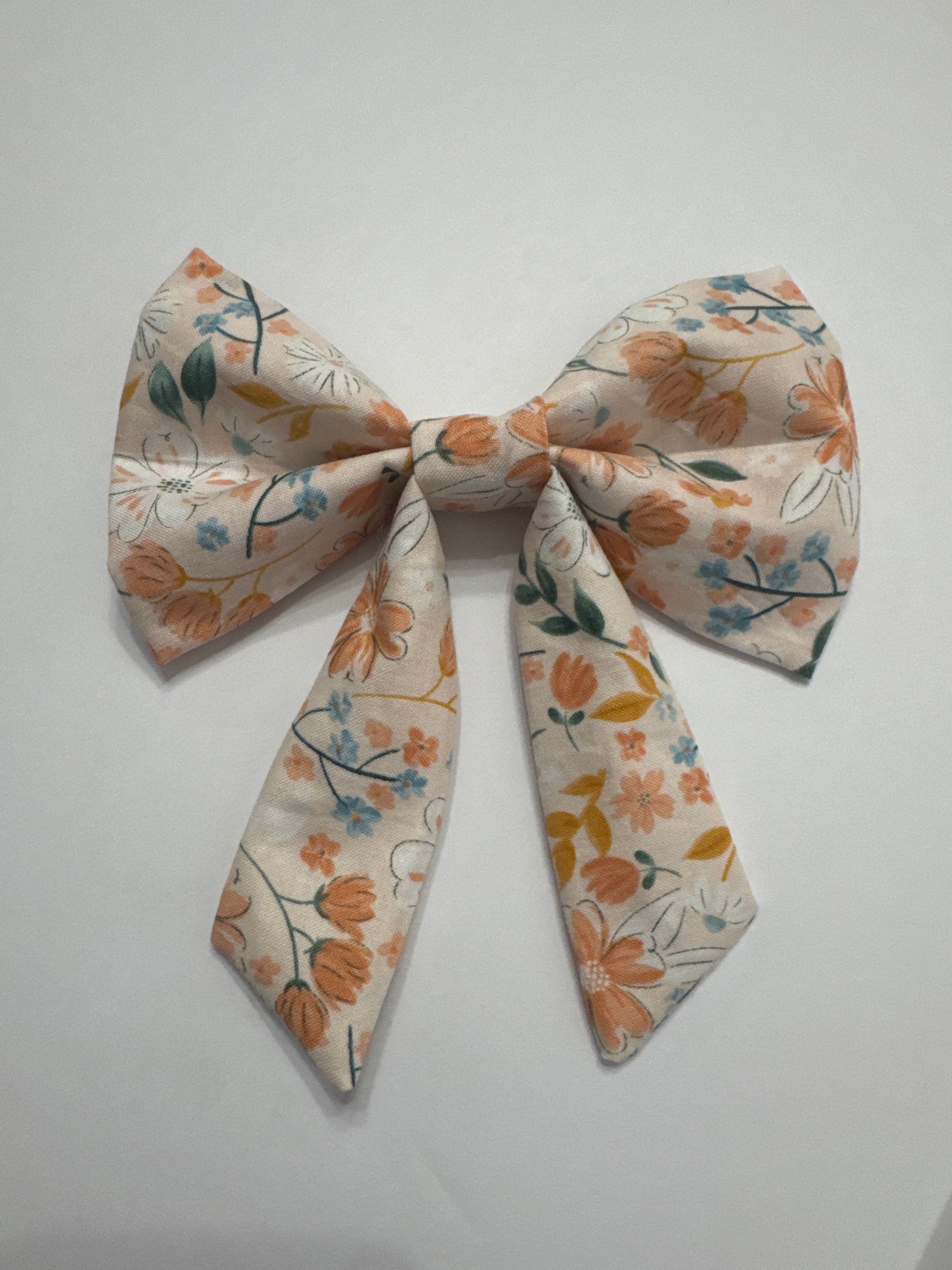 Buttercup Petals - Bow