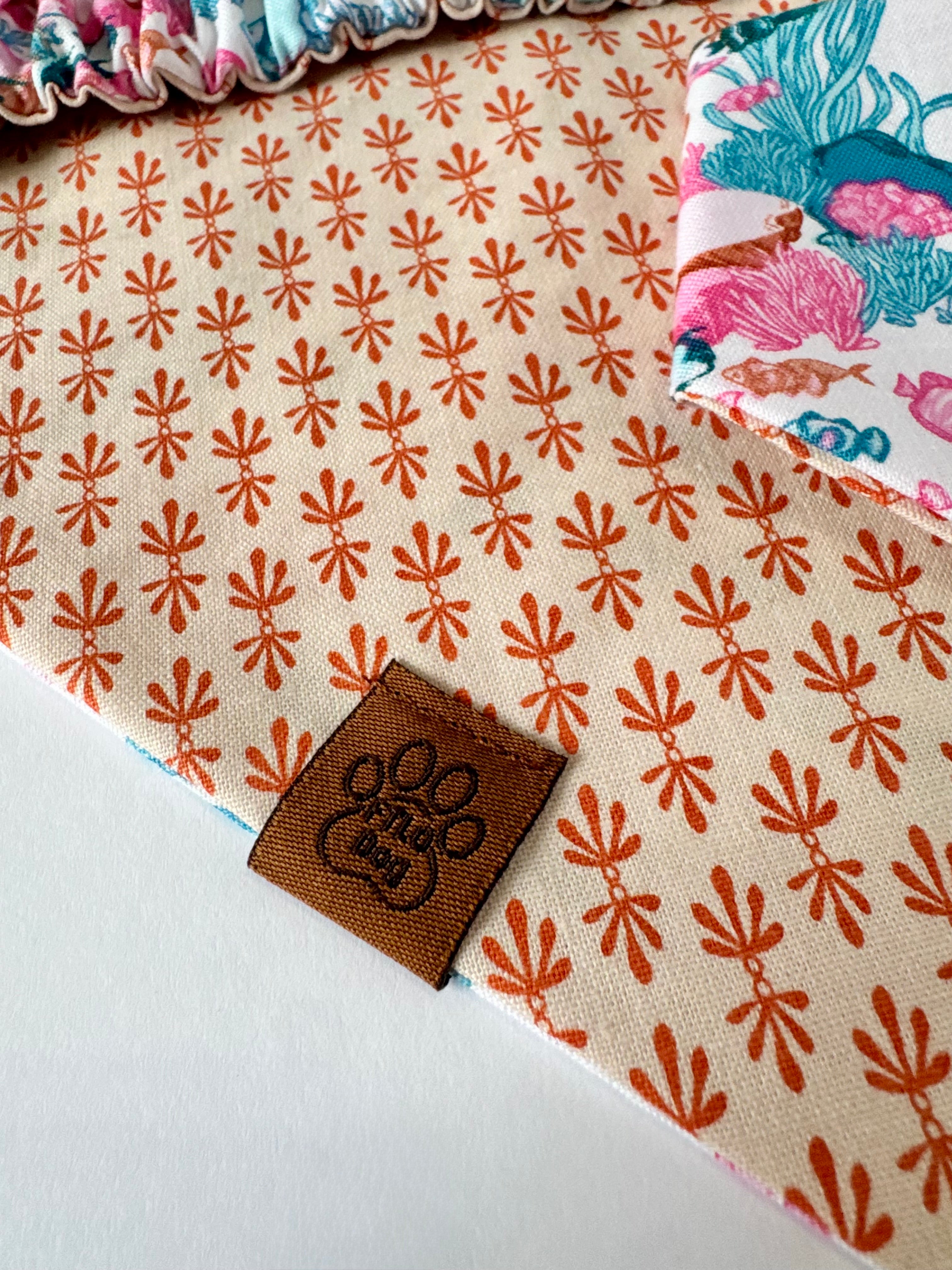 Coral Lagoon - Scrunchie Contour Bandana