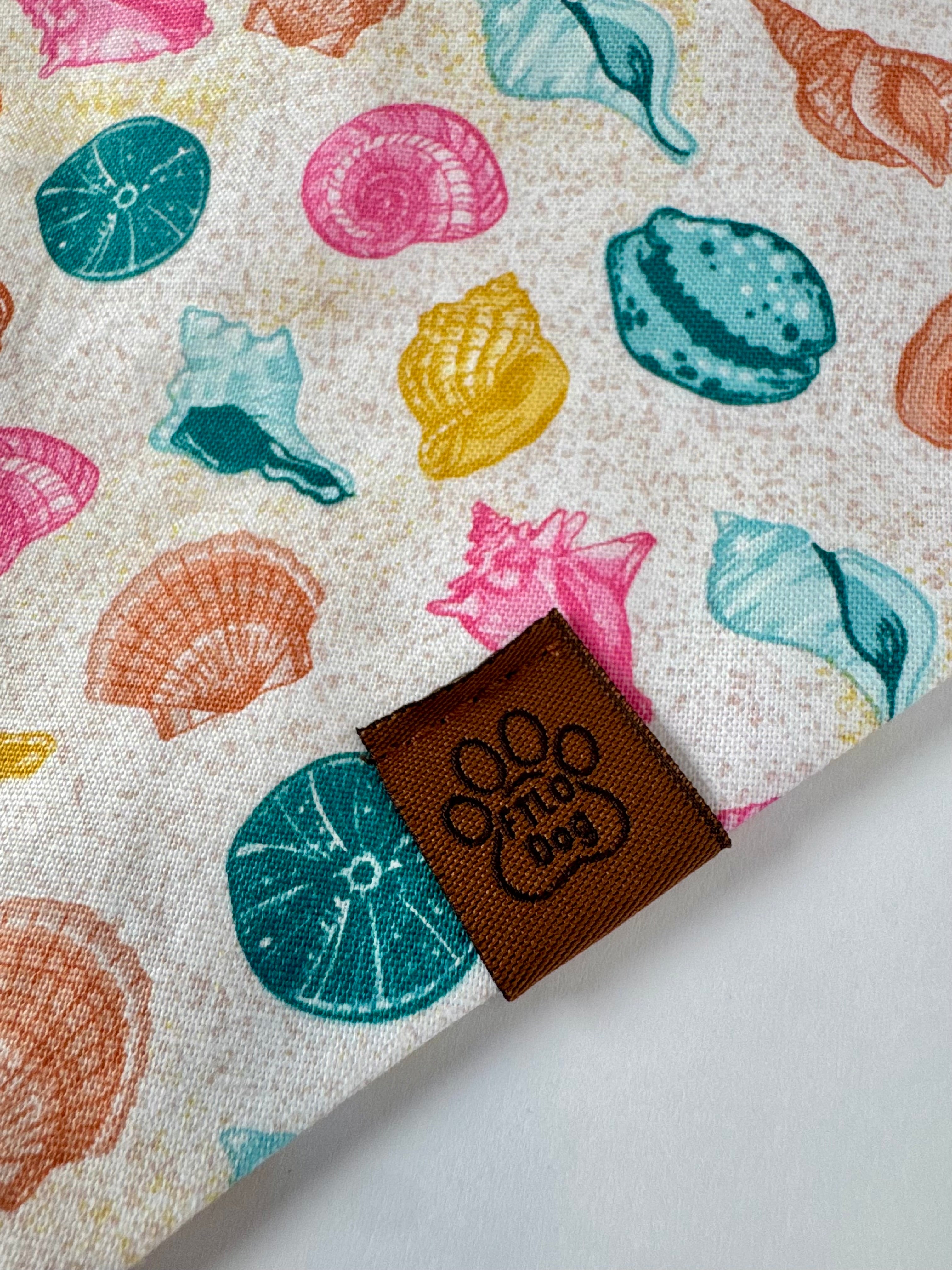 Shell Seeker - Scrunchie Contour Bandana