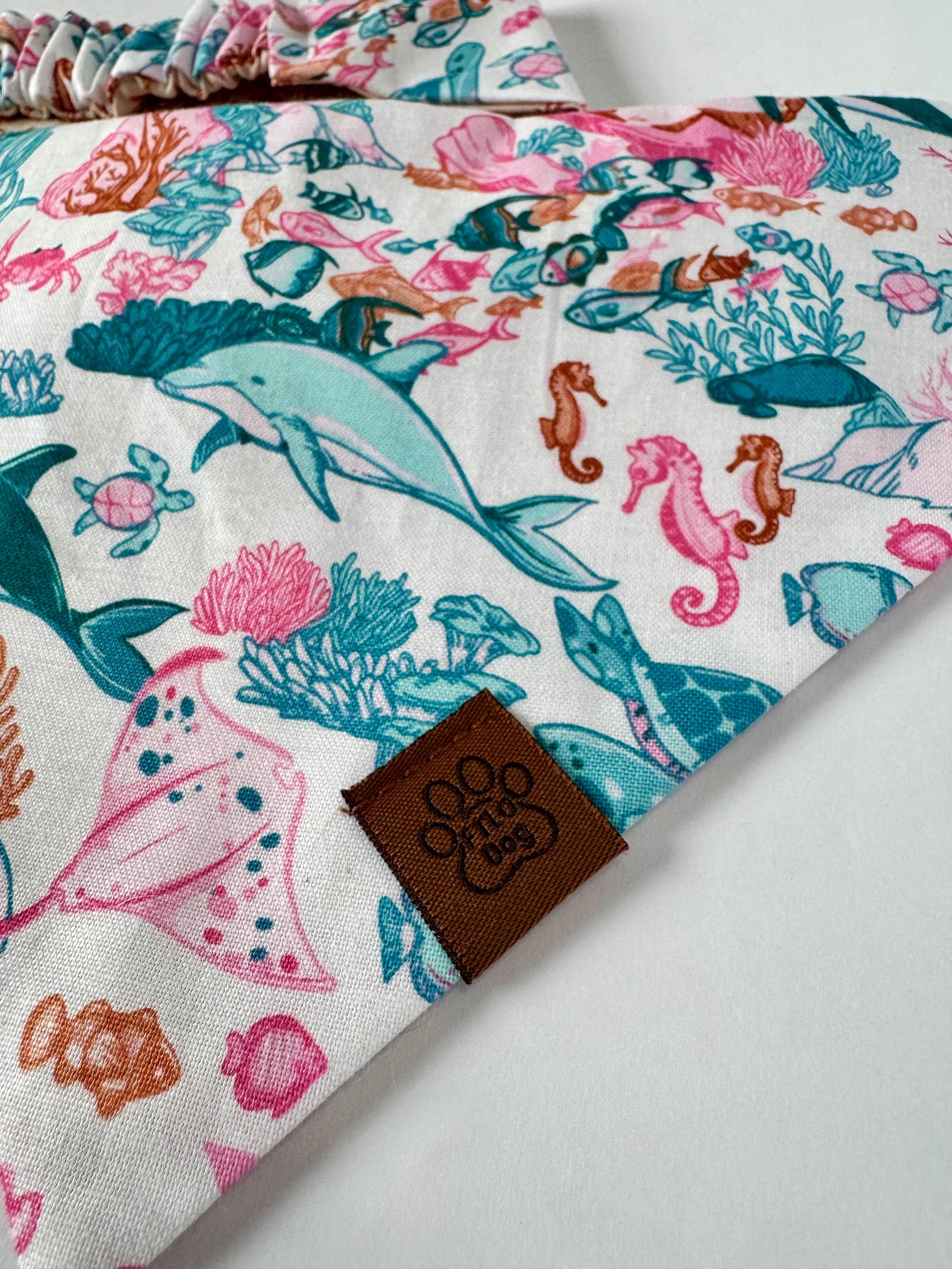 Coral Lagoon - Scrunchie Contour Bandana